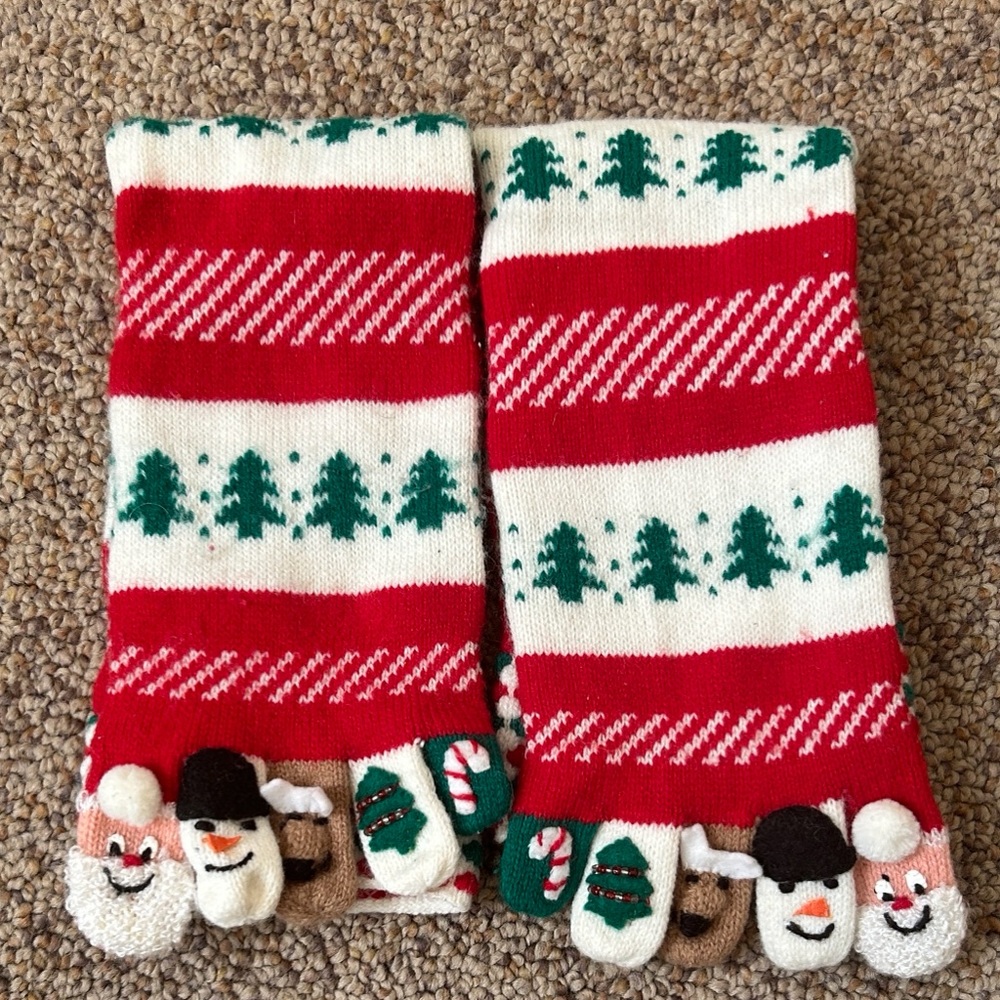 Vintage Festive Holiday Toe Socks - Red, Green, White